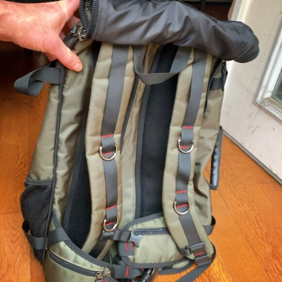 Versitile Backpack - Picture 12 of 14